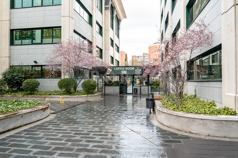 Foto 65ced376-d5a1-4bad-a902-c21abc421207. Alquiler oficina de manoteras, 46b módulo ab en Virgen del Cortijo-Manoteras Madrid