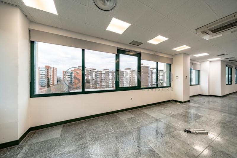 Foto 9f268217-a42f-4e78-b58f-51c50378c8e5. Location bureau dans Virgen del Cortijo-Manoteras Madrid