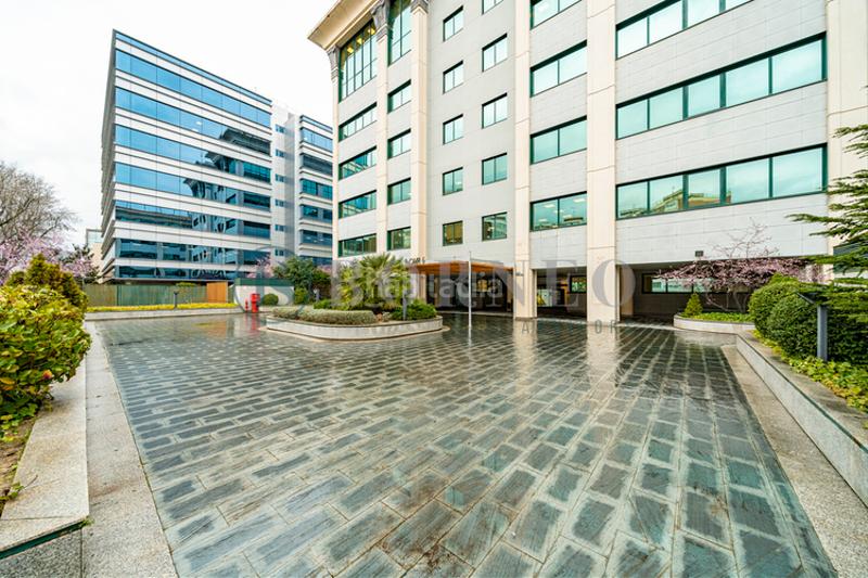 Foto 03c52a2e-e704-45d9-afda-4c8c0af5a40b. Rent office space in Virgen del Cortijo-Manoteras Madrid