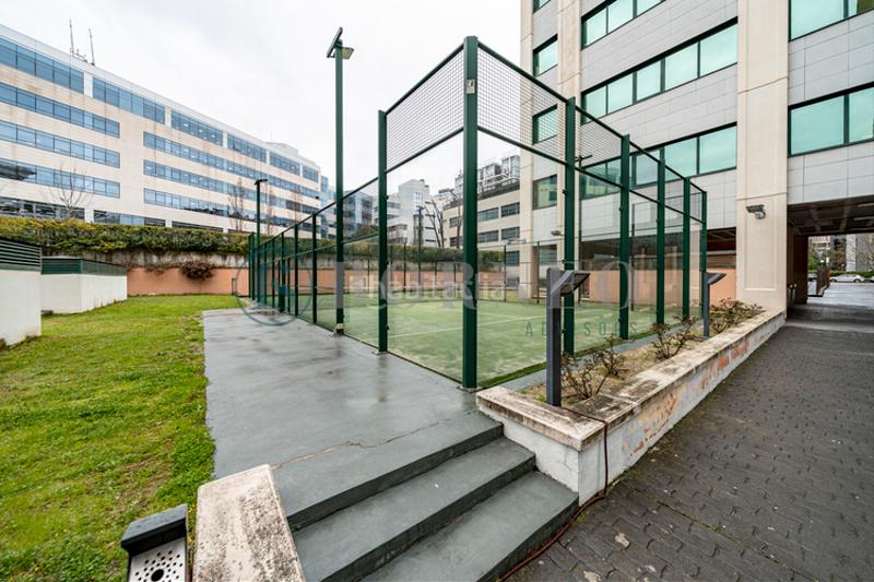 Foto 2d72b31d-def2-429a-8303-e418cf6feecb. Rent office space in Virgen del Cortijo-Manoteras Madrid