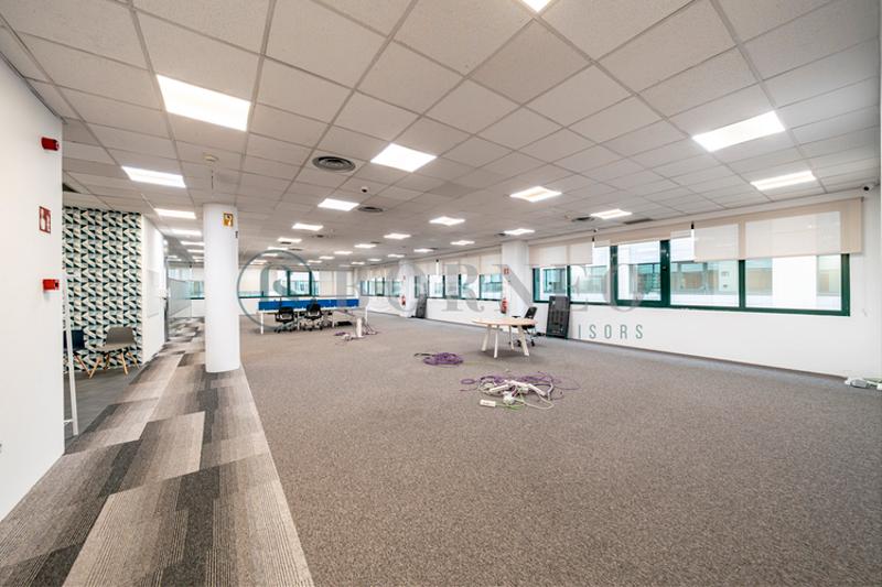 Foto 6ca46ab9-bb95-4673-886b-b29d7990eac0. Rent office space in Virgen del Cortijo-Manoteras Madrid