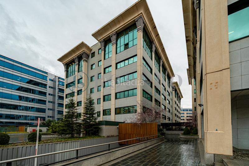 Foto d7ba1daf-9a82-40cd-926c-db16e5a92adc. Rent office space in Virgen del Cortijo-Manoteras Madrid