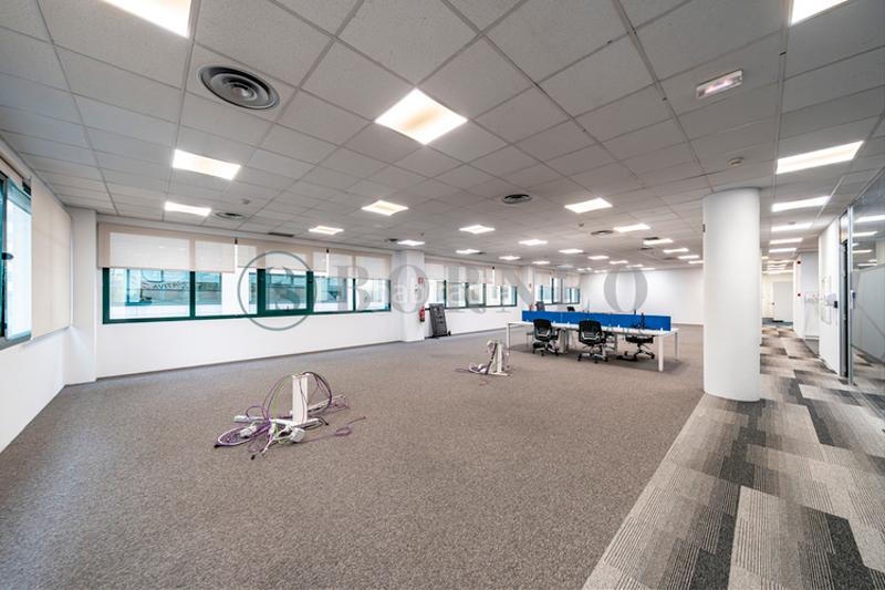 Foto c8be392d-280c-4910-aa24-2caf8cb36488. Rent office space in Virgen del Cortijo-Manoteras Madrid