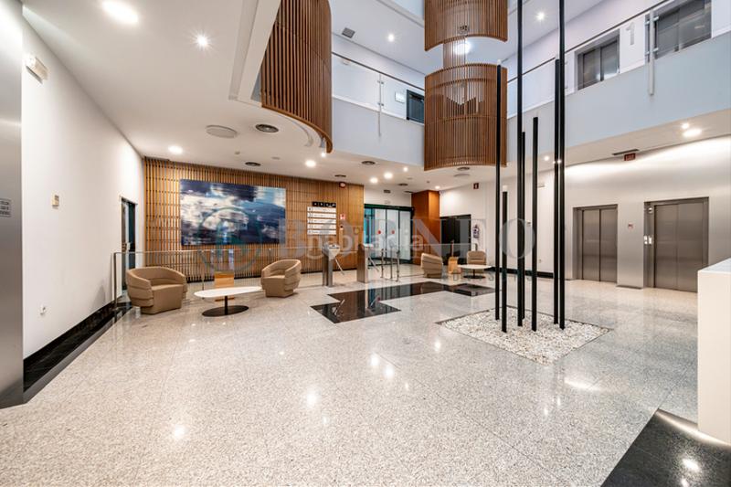 Foto c91bf208-4a2b-48aa-bb86-4458a62bd8eb. Rent office space in Virgen del Cortijo-Manoteras Madrid