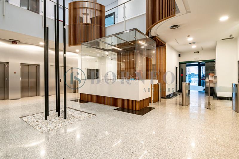 Foto f843a670-b949-4976-af59-857debb4c076. Rent office space in Virgen del Cortijo-Manoteras Madrid