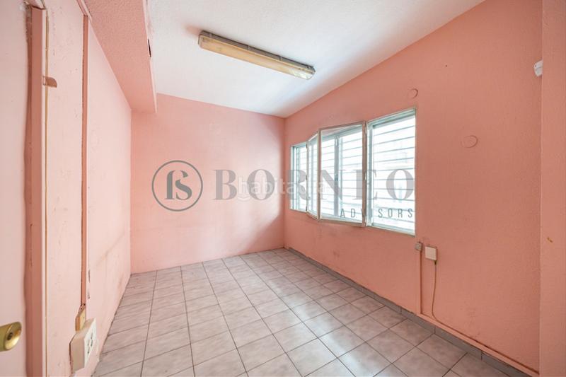 Foto c46e572c-839d-45a7-aaeb-21bdc508fb49. Locale commerciale in Bellas Vistas Madrid