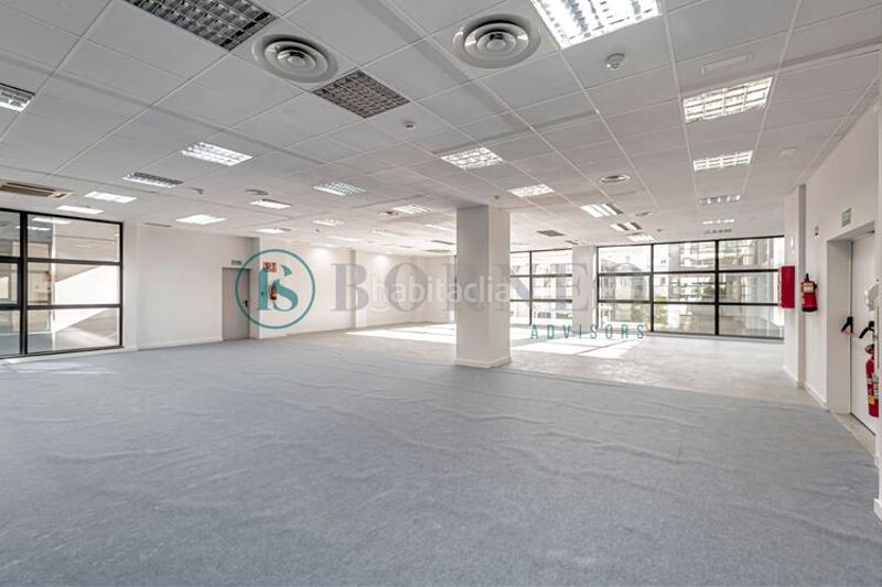 Foto 638878d9-ece9-4585-8e53-92f041e93c62. Alquiler oficina manoteras, 32 b planta 5 completa en Madrid