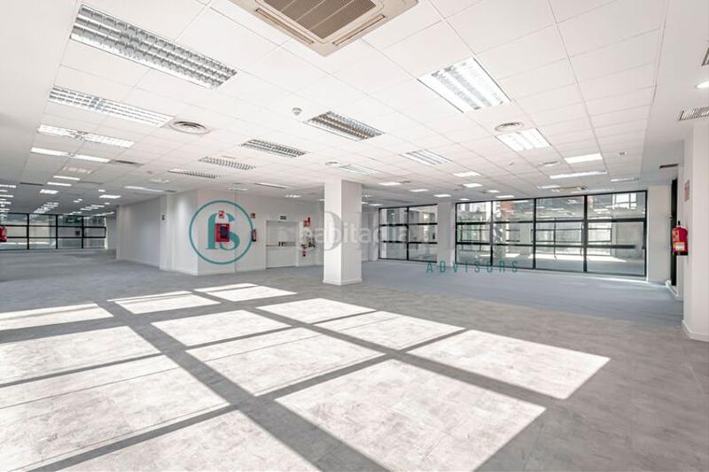 Foto 0cbd1258-4dc1-4d40-85c7-2acbcaf5c829. Location bureau dans Virgen del Cortijo-Manoteras Madrid