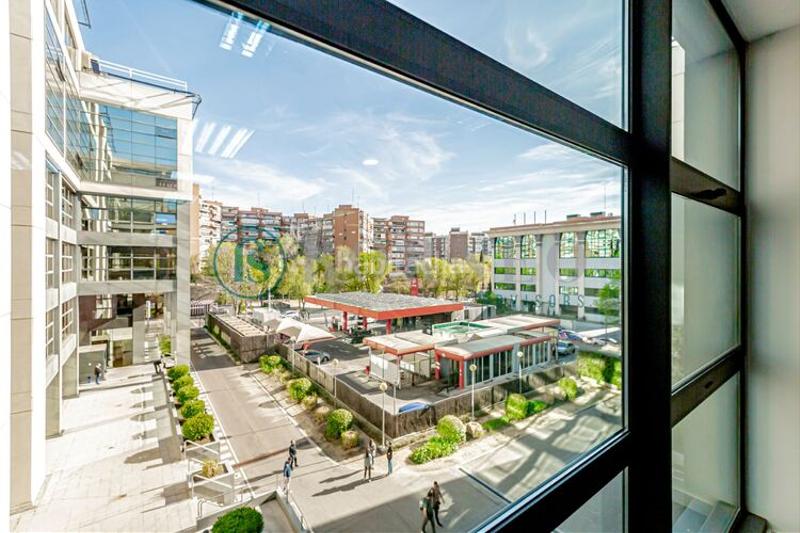 Foto 8e4e98ad-e5c0-44b8-89c7-fb455ce8dc73. Location bureau dans Virgen del Cortijo-Manoteras Madrid