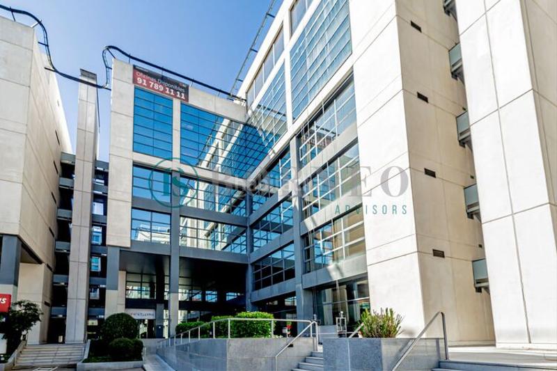 Foto de1ecac9-650c-44f1-b47b-fd7eee62a2a5. Location bureau dans Virgen del Cortijo-Manoteras Madrid