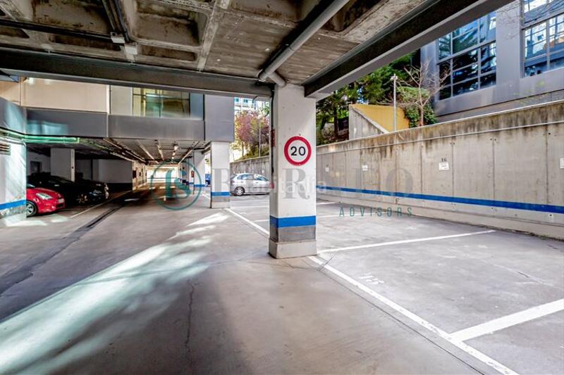 Foto 4300e72d-1e07-40b0-9afc-5db0e35c1402. Miete büro in Virgen del Cortijo-Manoteras Madrid