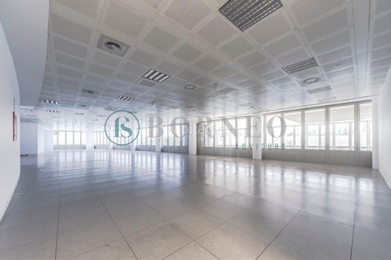 Foto ce45aaaf-82f6-445a-ac32-bf1fe35757dd. Miete büro in Corralejos-Campo de las Naciones Madrid