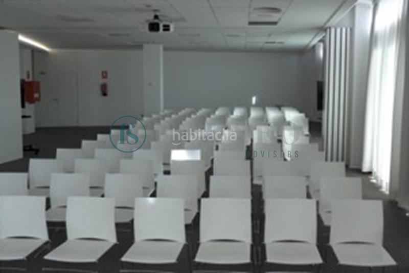 Foto 2b1a50d2-3048-4548-803e-4da0e7321338. Location bureau dans Corralejos-Campo de las Naciones Madrid