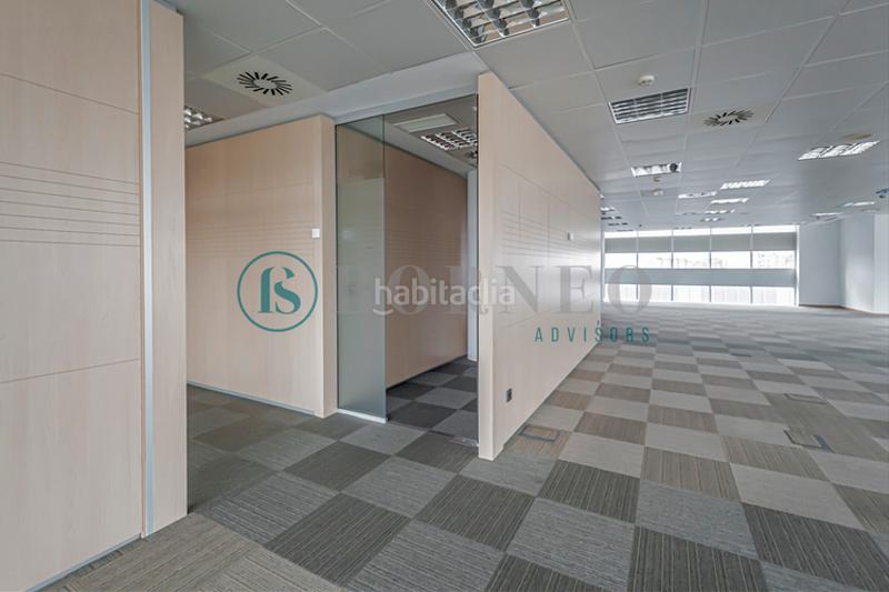 Foto 1be83b5e-15b1-4d12-9e63-d2e21a8b4570. Miete büro in Valdebebas - Valdefuentes Madrid