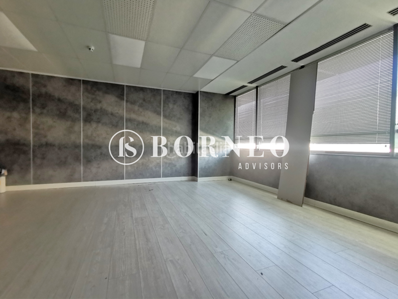 Foto 3c4bfc83-9b6f-4359-8955-ca350597779b. Location bureau dans Simancas Madrid