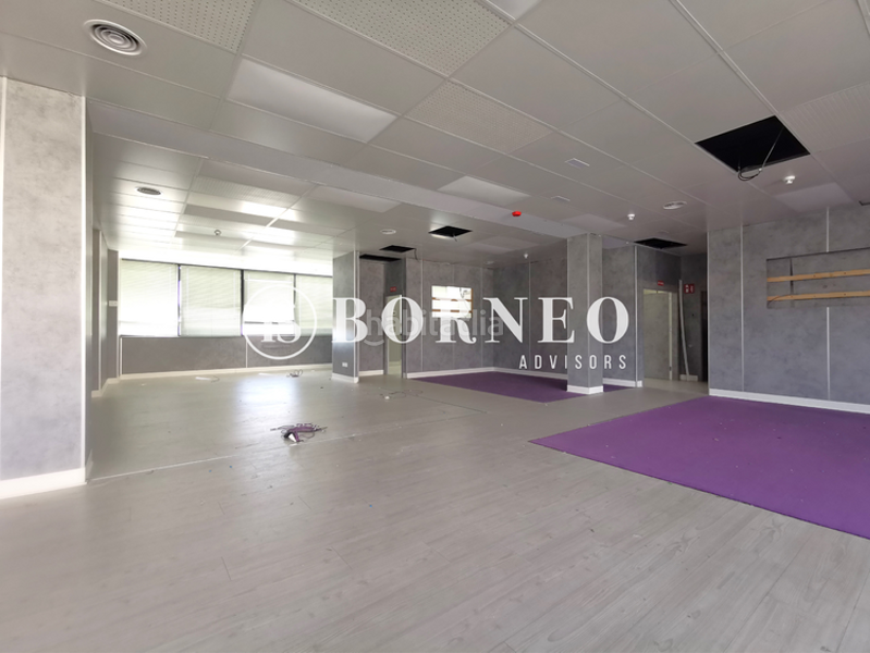 Foto b58a4f55-f675-484f-b5a5-c871535d7273. Miete büro in Simancas Madrid