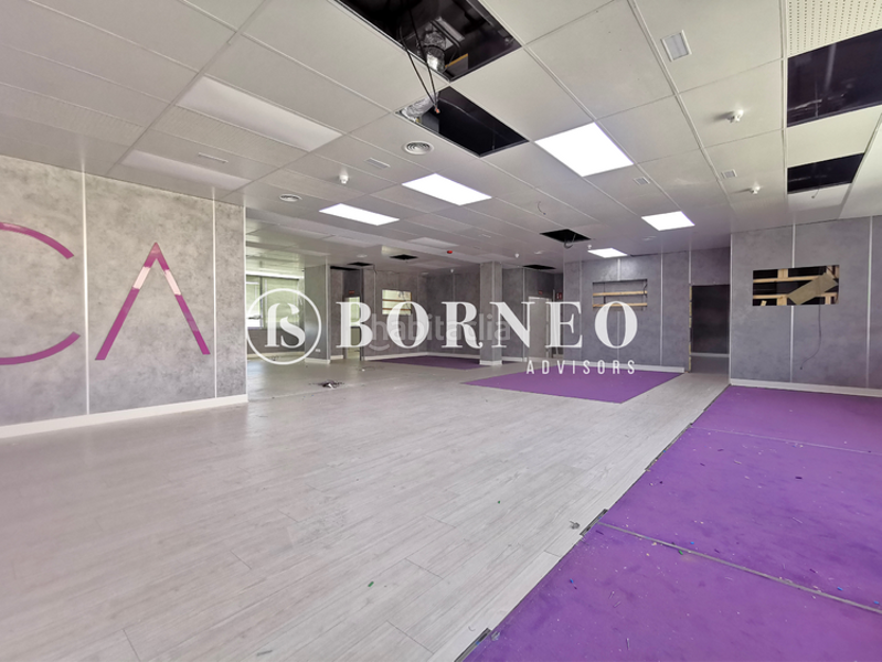 Foto 2bf3522b-8d3b-488b-9fb8-0c9ad5eb67cd. Rent office space in Simancas Madrid