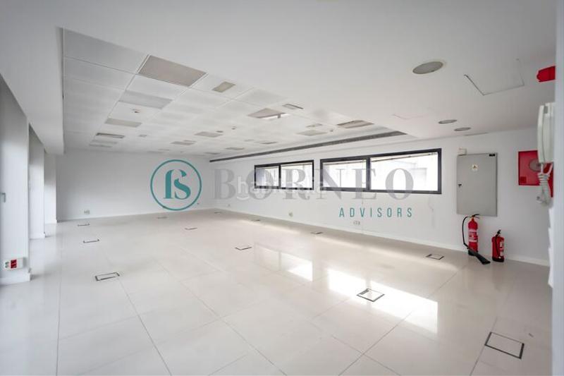 Foto c5f05307-3b0c-4571-bc33-8edc7481a835. Miete büro in Simancas Madrid