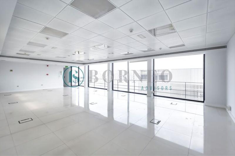 Foto 6c318fd2-88c4-4ef1-a26f-3988df831029. Rent office space in Simancas Madrid