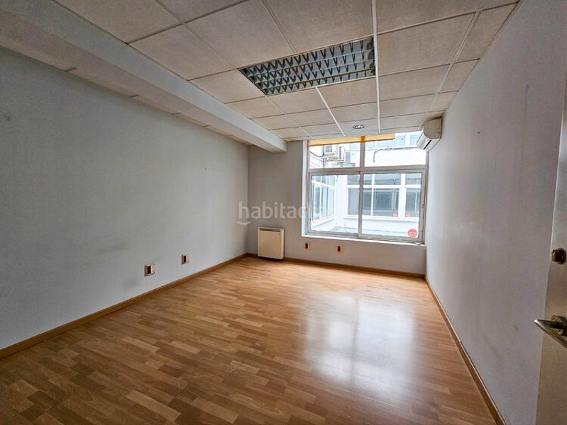 Foto b49c9c8c-e7aa-45c6-ae30-e25caa4dc970. Location bureau dans Ciudad Jardín Madrid
