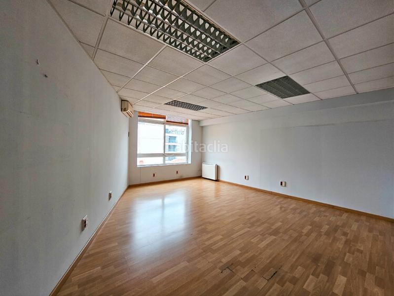 Foto a3a1e4bb-f827-472c-8fbb-8c8e9f64013a. Rent office space in Ciudad Jardín Madrid