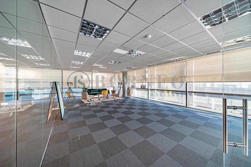 Foto 5c831220-daef-49ee-9ff6-0527103475d4. Miete büro in Simancas Madrid