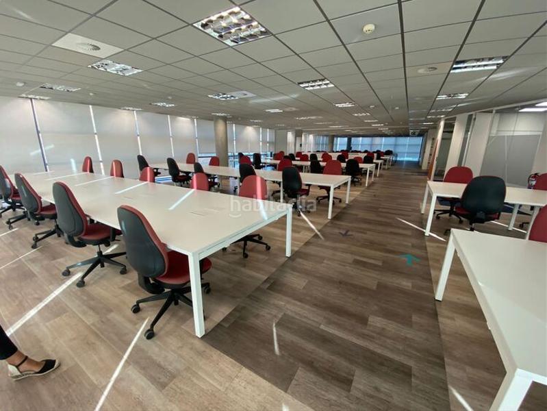Foto 609e5ce5-a93d-4e2c-a6c8-d2d2c612e547. Miete büro in Simancas Madrid