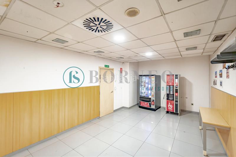 Foto 4ed055e7-3ace-481b-a054-bf00a3f294b3. Miete büro in Los Rosales Madrid