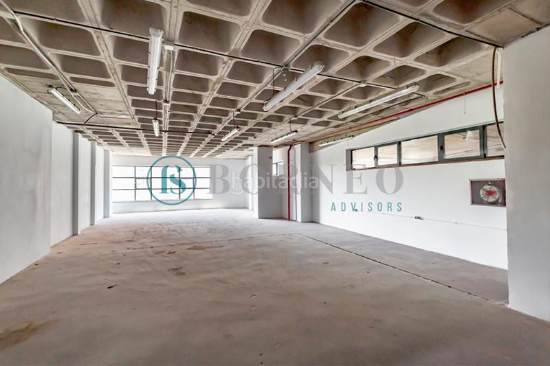 Foto 05fce232-a382-4beb-acc4-2fa8d7af32ba. Miete büro in Los Rosales Madrid