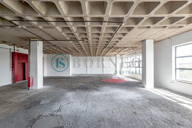 Foto 31195135-1694-40b1-b0b6-1cef91d8b942. Miete büro in Los Rosales Madrid