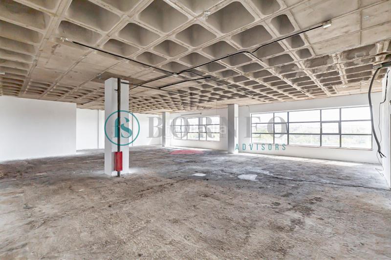 Foto 7025e77f-9055-4b4e-a980-c12ddc87f3d2. Miete büro in Los Rosales Madrid