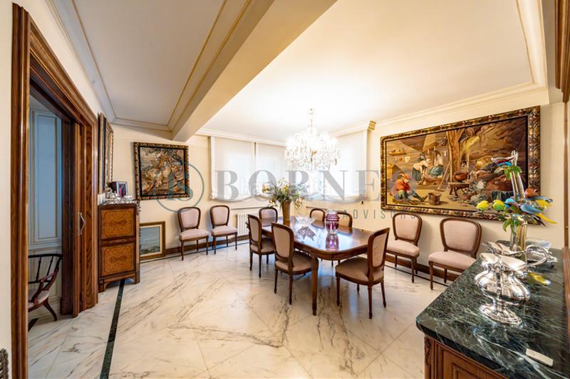 Foto 6d8f0bac-dc93-4805-a304-e774037a5460. Alquiler piso edificio completo en El Viso Madrid