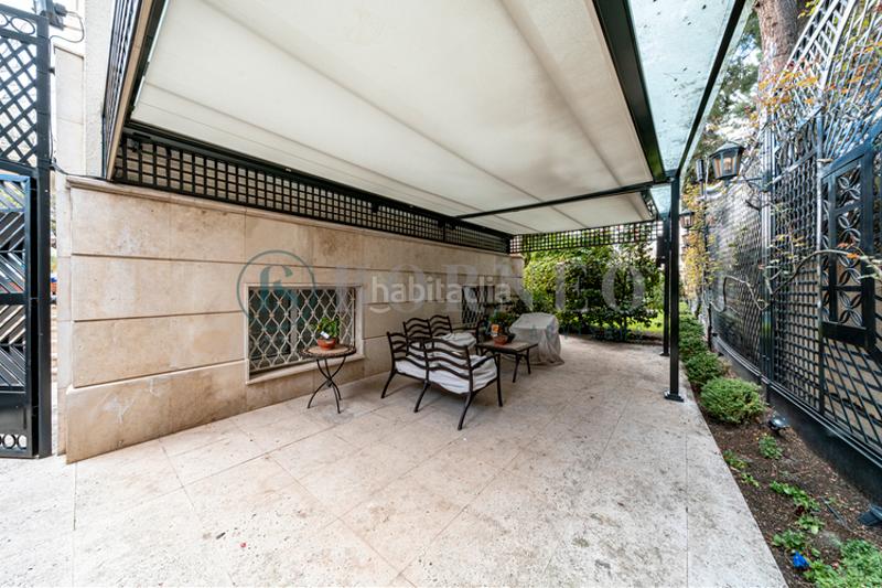Foto d0868624-0570-4f90-8f8e-f7a96abd3e6c. Alquiler piso edificio completo en El Viso Madrid