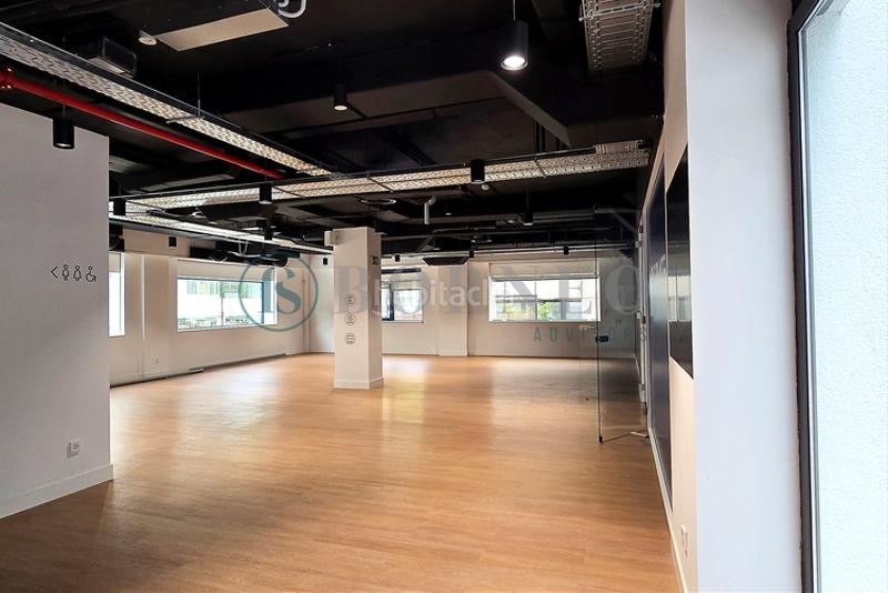 Foto 308ea9d0-07e0-482a-829c-bb728a6015fa. Miete büro in Nueva España Madrid