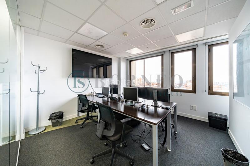 Foto 2bb54936-b10c-455c-97cf-bcf5a0959b0c. Rent office space in Castilla Madrid
