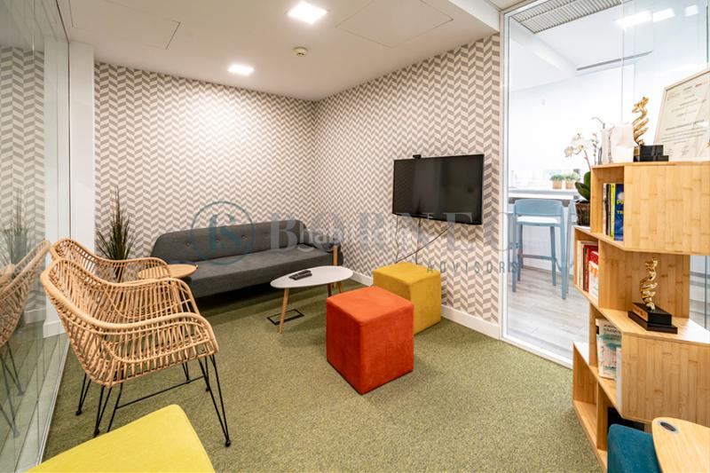 Foto 3c1c3402-88de-46e4-a5e7-ffd646b557ce. Rent office space in Castilla Madrid