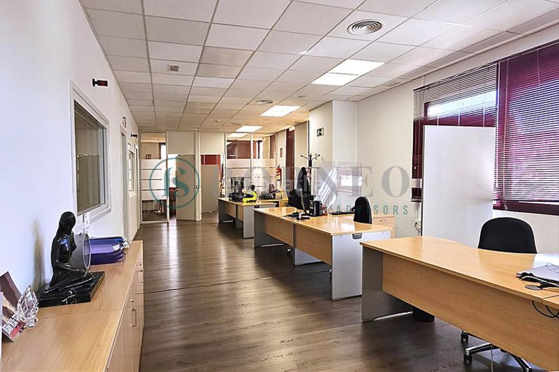 Foto fd69ff9e-757f-4e4e-b9d6-aa03ad2be32f. Büro in Simancas Madrid