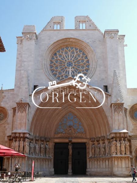 Foto c12907a8-3b39-4ca3-9bce-d2719acc052d. Edifici a Part Alta Tarragona