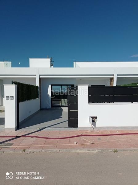 Foto ca576057-cc4b-4a7b-962c-9ff989785335. Chalet mit pool in Centro Alcázares (Los)