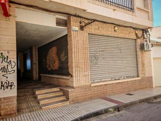 Business premise in Centro. Oportunidad local comercial mas garaje cerrado y trastero  prime