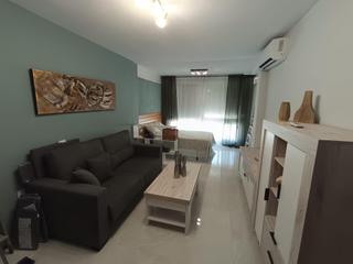 Loft à Los Narejos_Punta Calera. Moderno apartamento tipo loft reformado con piscina y parking pe