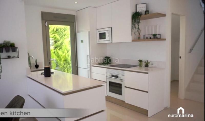 Foto 036d5c45-4e89-4263-b60f-49ffbdc9c14f. Chalet villa de lujo llave en mano!!!con piscina privada y solarium en los alcazares para entrar a vivir 3dormitorios y 3 baños en Alcázares (Los)