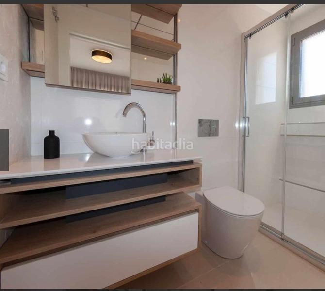 Foto 5f0c0f3a-dd30-468d-be1e-2c827e758267. Chalet villa de lujo llave en mano!!!con piscina privada y solarium en los alcazares para entrar a vivir 3dormitorios y 3 baños en Alcázares (Los)