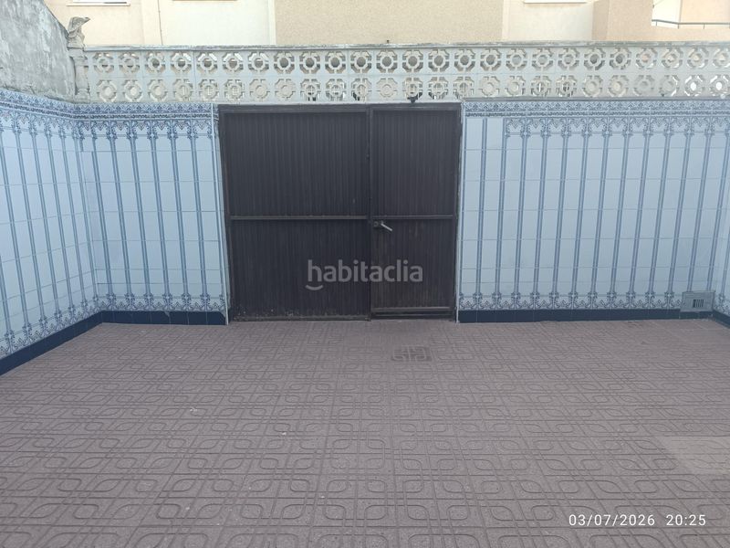 Foto c36e9fcf-ae58-421d-ae5e-7a9e25f39001. Casa a Centro Alcázares (Los)