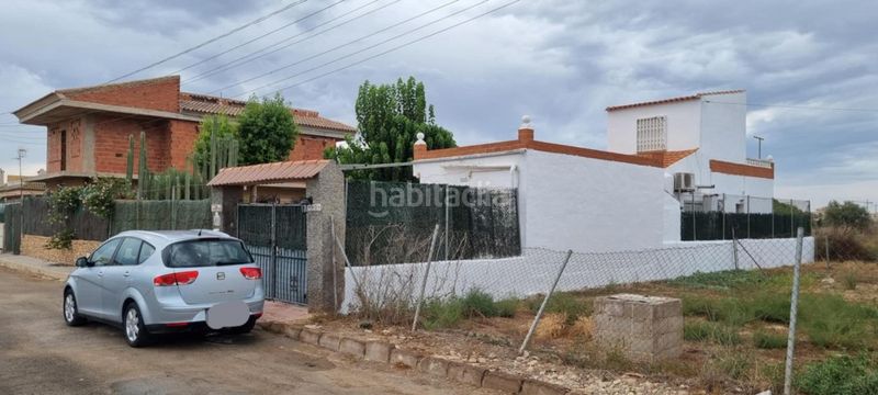 Foto d79f58d1-4cd3-4f80-93c8-e65efd3c351d. Xalet amb aparcament a Centro Alcázares (Los)