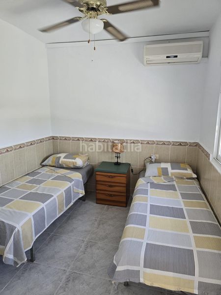 Foto f81cdb74-5010-4d58-8e3d-6aeeaa1a8068. Xalet amb aparcament a Centro Alcázares (Los)