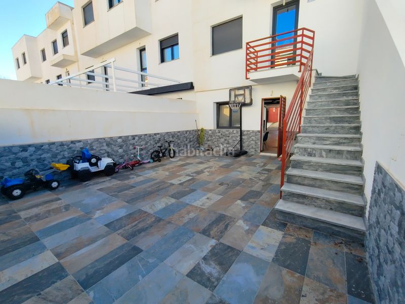 Foto 32b8b9b5-f8f7-4226-bc97-30ae92f1b445. Casa adossada amb calefacció aparcament a Belicena Vegas del Genil