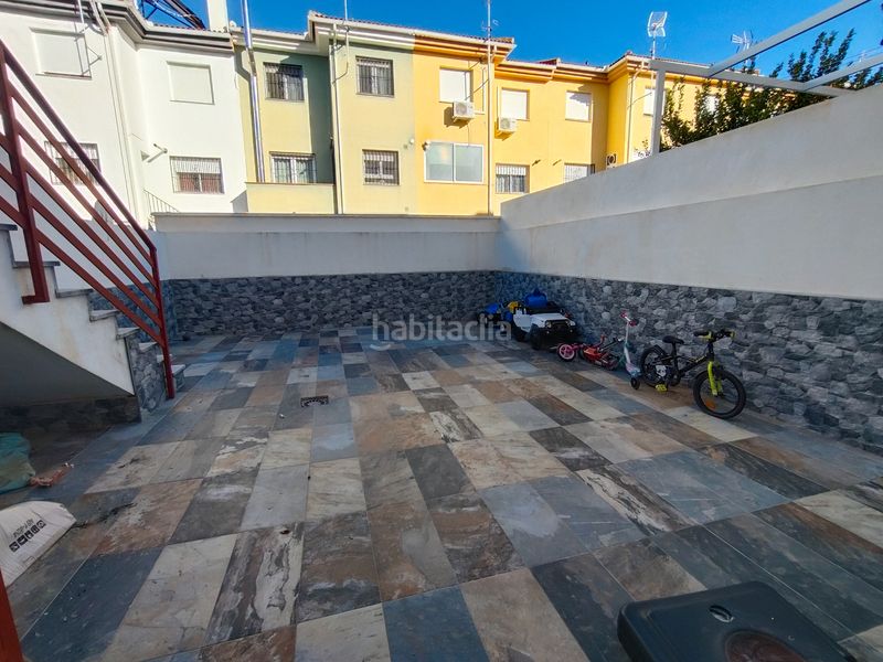 Foto 633aefc7-a686-4aa0-bc63-ac375e0fa8f5. Casa adossada amb calefacció aparcament a Belicena Vegas del Genil