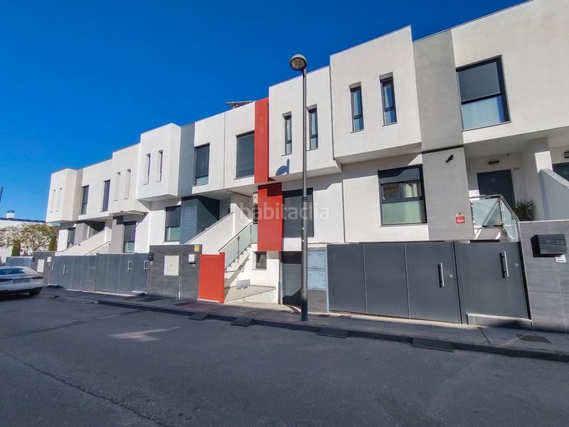 Foto 6a99b3d9-b334-41f8-ab0a-f818602dbd4b. Casa adossada amb calefacció aparcament a Belicena Vegas del Genil