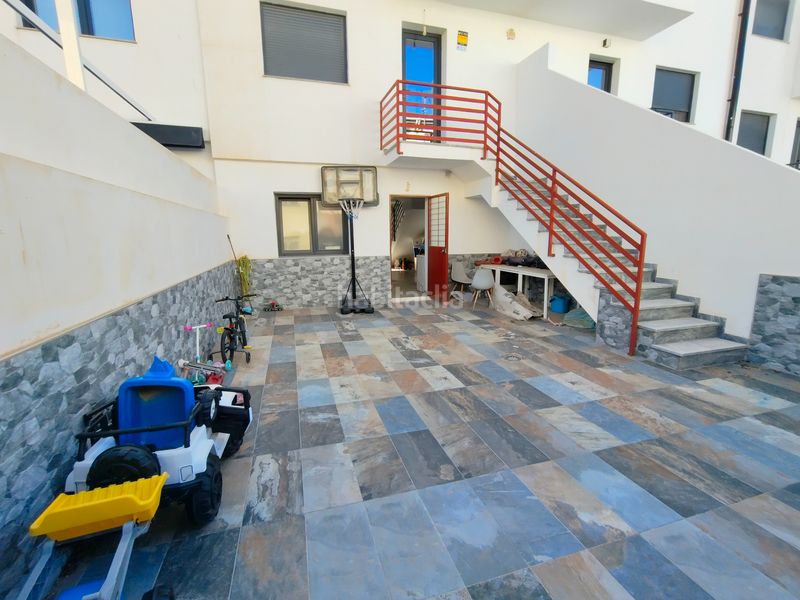 Foto af4638e0-036d-4120-b48c-c0c2ddb81959. Casa adossada amb calefacció aparcament a Belicena Vegas del Genil
